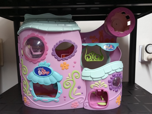 Littlest Pet Shop Tail Waggin Fitness Club Playset House 