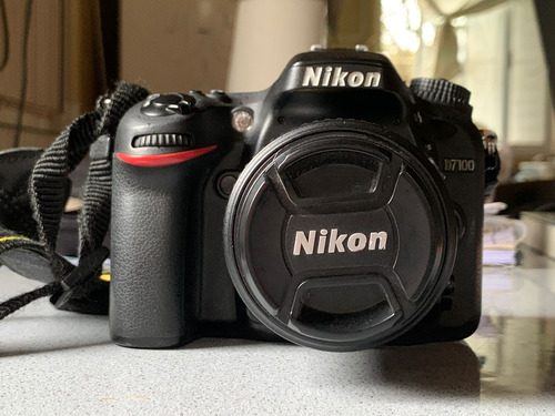 Nikon D7100 + Lente 18 - 55 Mm Y Bolso Nikon De Regalo.