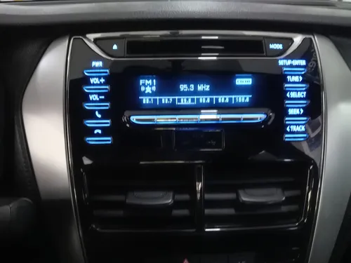 Toyota Yaris SEDAN CORE 1.5L L4 107HP TM