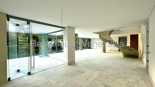 ¡¡apartamento Con Un Concepto Completamente Innovador, Amplias Panoramicas, Vista Privilegiada Y Urbanización Vip, Hermosa Sala Doble Altura! - Altamira - Luis Gomez - Mls #25-18504