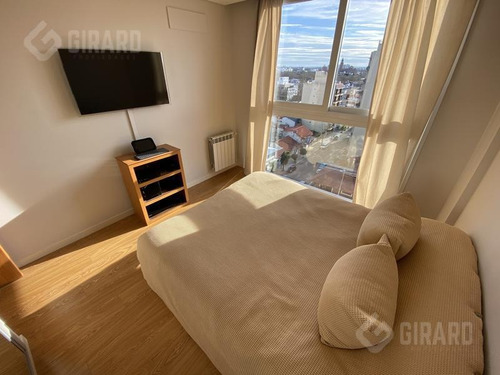 Imagen 21 de 30 de Departamento En Venta, Edificio Cronos, Zona La Perla.