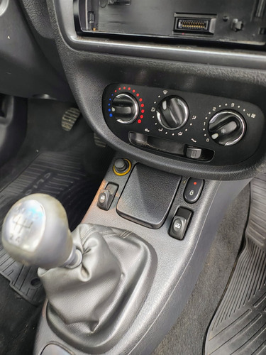 Renault Clio 1.2 Mio Confort Plus Abs Abcp