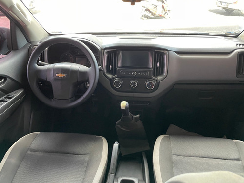 Imagem 8 de 9 de Chevrolet S10 2.4 Advantage Cab. Dupla 4x2 Flex 4p