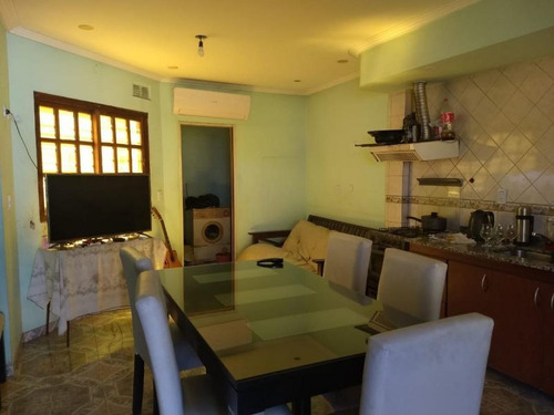 Casa En Venta En Morón