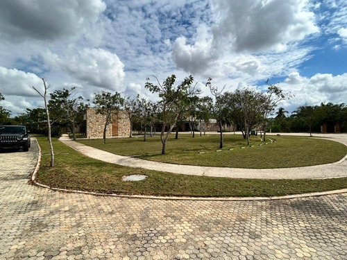 Imagen 23 de 28 de Precio Promoción . Terreno En Venta En Privada Temozón Casa