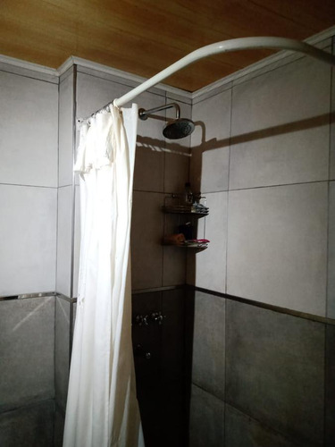 Casa En Venta - 4 Dormitorios 2 Baños - Cochera - 182mts2 - Villa Gesell