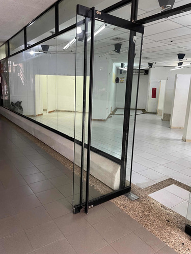 Imagen 2 de 7 de Vende Local Comercial En El Centro Comercial Caroní Plaza Alta Vista Puerto Ordaz