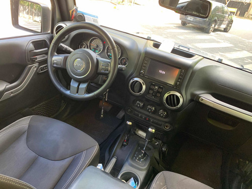 Imagen 10 de 16 de Jeep Wrangler 2015 3.6 Rubicon 284hp Atx