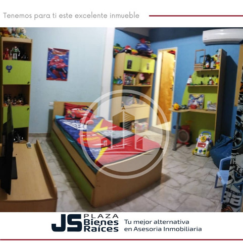 Imagen 10 de 12 de Venta De Amplia Casa / Urb Las Delicias /la Morita 04243256750