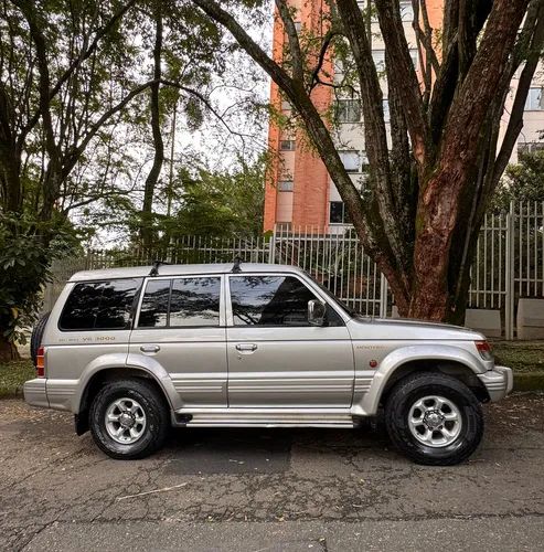 Mitsubishi Montero 3.0 V43 Wagon