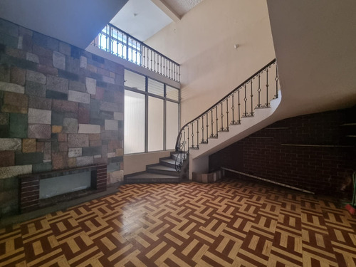 Imagen 1 de 14 de Casa En Venta Y Renta Zona 1