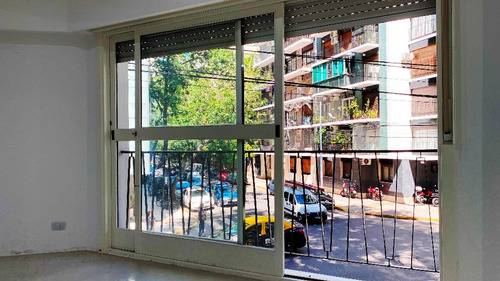 Venta Familiar/comercial. Ph En 2 Plantas. Palermo. Frente Al Palacio.bellini. 8 Ambientes + Salón De 45 M2.+ Terraza 125 M2