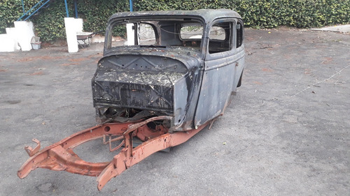Carcaça Ford Victoria 1934 Com Chassi - Somente Venda