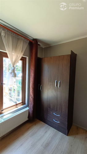 Casa En Venta De 4 Dorm. En Pucón