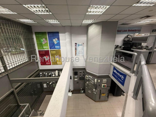Agp Local Comercial En Alquiler En Los Dos Caminos, Ubicado Edificio Centro Parque Boyacá 25-23018 Ys
