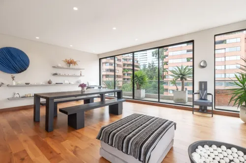 Apartamento En Arriendo En Los Rosales. Cod A23609