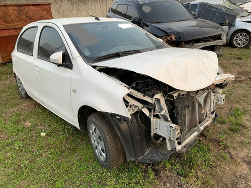 Sucata Etios 1.5 Xs Batido