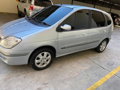 Imagen 1 de 12 de Renault Scenic