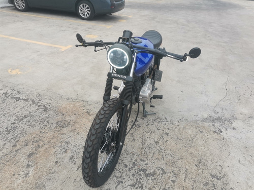 Imagen 7 de 8 de Honda 125 Customizada