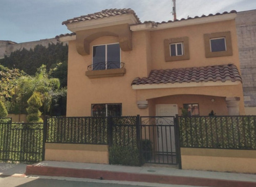 Casa En Venta En Fracc. Real Castell - Acg