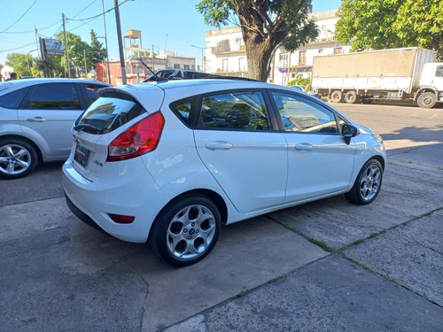 Imagen 6 de 14 de Ford Fiesta Kinectic