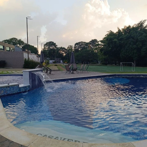 Venta De Town House En San Diego Conjunto Casa Verde