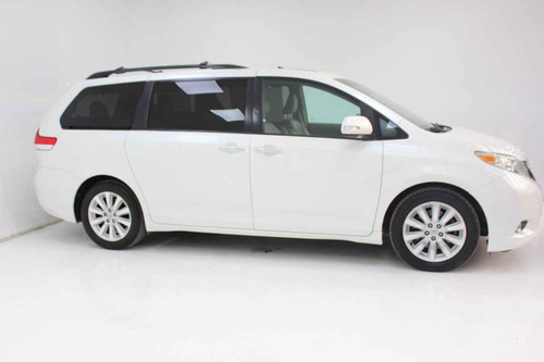 Imagen 6 de 15 de Toyota Sienna 2013 6 Cilindros