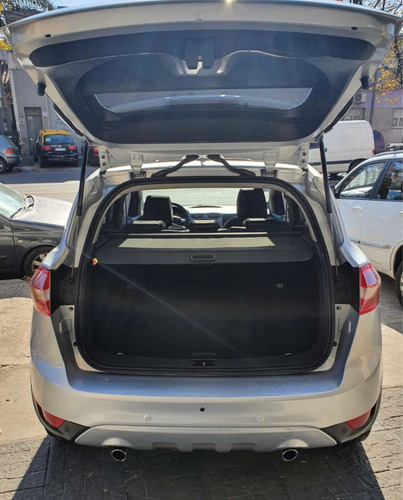 Imagen 5 de 7 de Ford Kuga 2011 2.5 Titanium At 4x4 L (ku05)