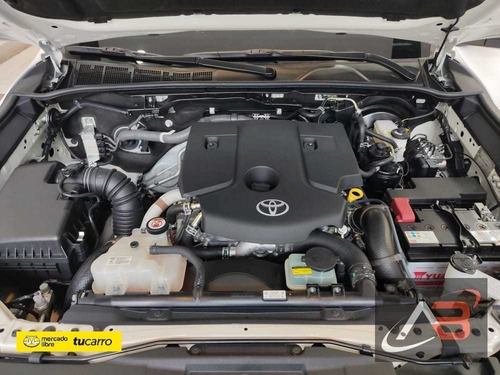 Imagen 12 de 13 de Toyota Hilux Turbo Diesel 4x4