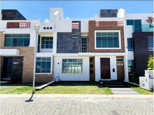 Imagen 1 de 12 de Casa Sola En Venta Res. Valle Del Sol. Equipada. Nueva. Frente Al Área Verde.
