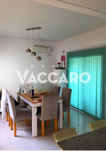 Duplex Venta 3 Habitaciones Barrio Cerrado Moreno Zona Oest