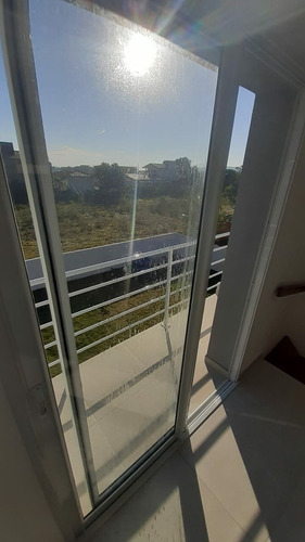 Imagem 24 de 28 de Casa À Venda No Bairro Areias De Palhocinha - Garopaba/sc - Kv899