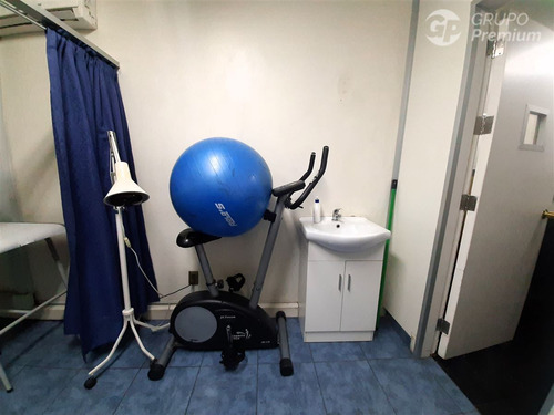 Centro Médico Odontológico Con 7 Privados En Venta Santiago