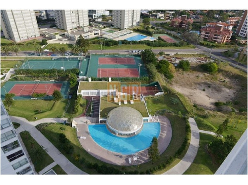 Imagen 20 de 25 de Apartamento En Mansa, 3 Dormitorios
