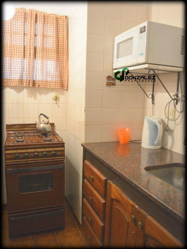 Imagen 4 de 6 de Dpto 2 Amb. Con Balcon Y Cochera