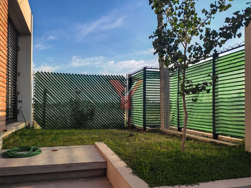 Imagen 3 de 13 de Casa En Venta La Plata - City Bell