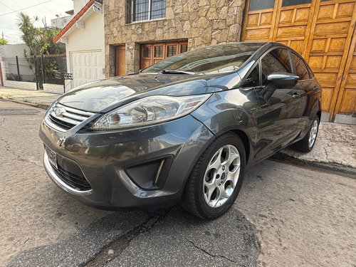 Ford Fiesta Kinetic 1.6 Design Sedan 120cv Trend Plus