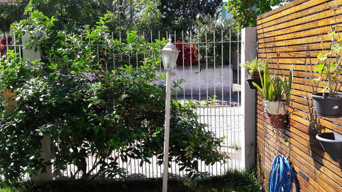 Excelente Casa A 35m Do Mar