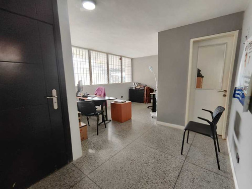 Oficina Y Depósito En Venta Av.bolivar Norte Valencia Mr-7429566