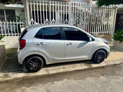 Kia Picanto 1.0 Emotion Aa