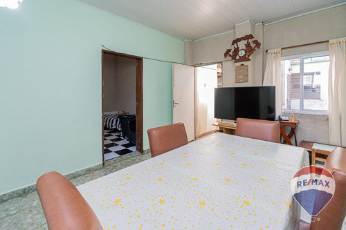 Venta Casa 4 Amb. C/garage, Patio Jardin Y Terraza
