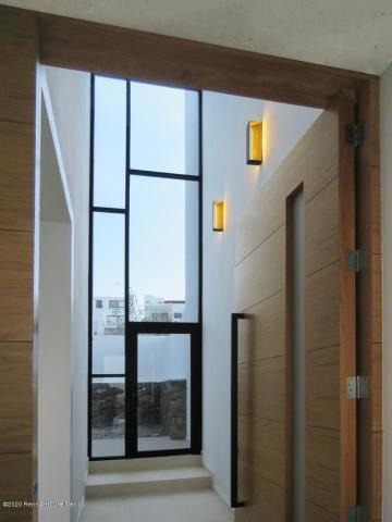 Imagen 2 de 14 de Zibatá Casa En Venta Con Roof Garden Y 3 Recamaras! Qh