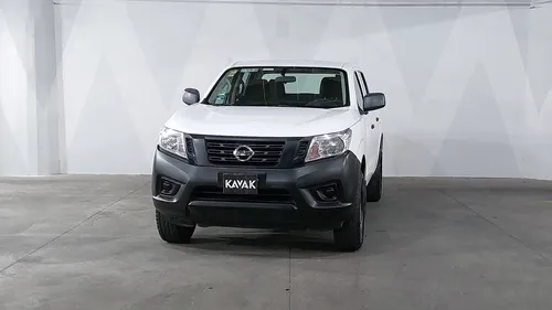 Nissan NP300 2.5 DOBLE CABINA SE AC PAQ SEG