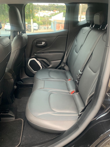 Imagem 9 de 10 de Jeep Renegade Longitude 2.0 Preto 2020