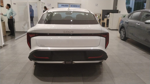 Kia K4 2.0 Ex Ivt