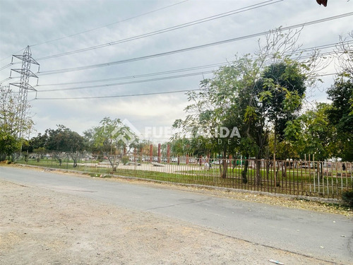 Casa En Venta De 3 Dorm Y 1 Baño. En Lo Espejo