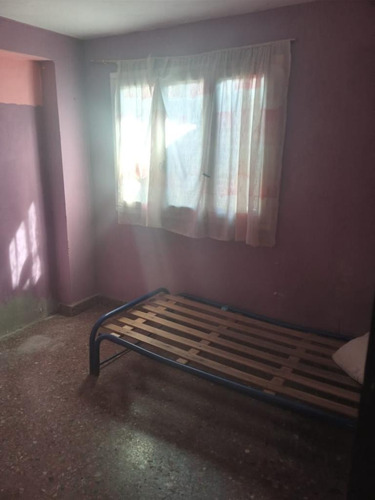 Venta De Casa En Esquina, Sobre A Gallardo Esquina Roca