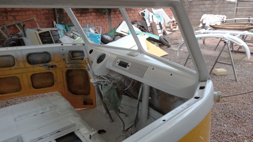 Imagem 13 de 14 de Volkswagen Vw Kombi Corujinha