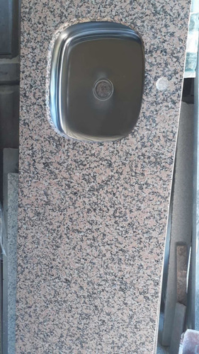 Imagen 2 de 9 de Mesada De Cocina En Mármol O Granito 1x55 Con Pileta
