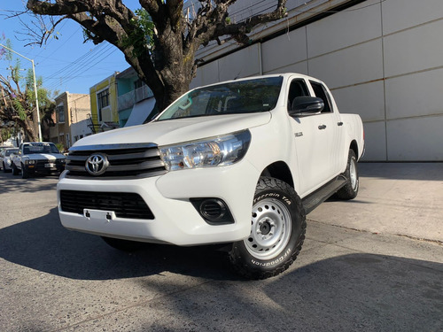 Toyota Hilux 2.7 Cabina Doble Sr Mt